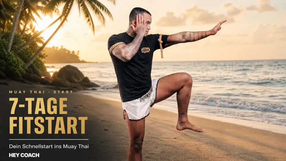 Cover 7-Tage-FitStart: Marlon Tröscher im Kick am Strand bei Sonnenuntergang
